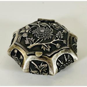 Tabatière en argent 